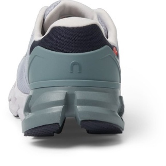 On Running Cloudflyer 4 Women’s Running Shoes – Size 7.5 • Nimbus/Cobble - Picture 3 of 4